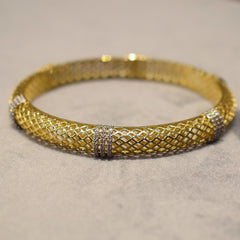 Yellow Gold Jali Pattern Bangle