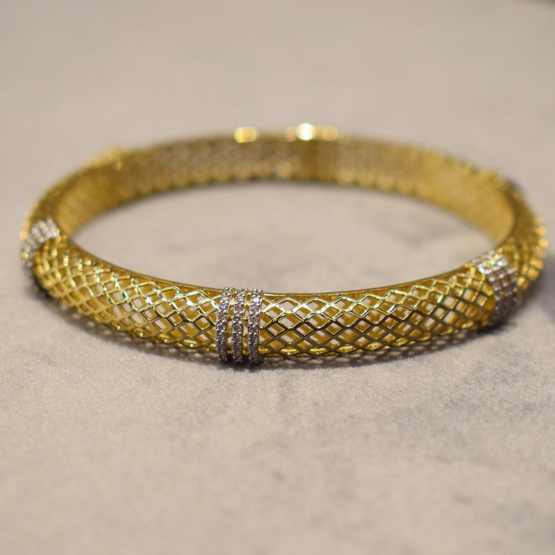 Yellow Gold Jali Pattern Bangle