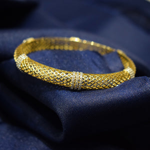 Yellow Gold Jali Pattern Bangle