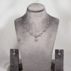 Rose gold floral pattern necklace