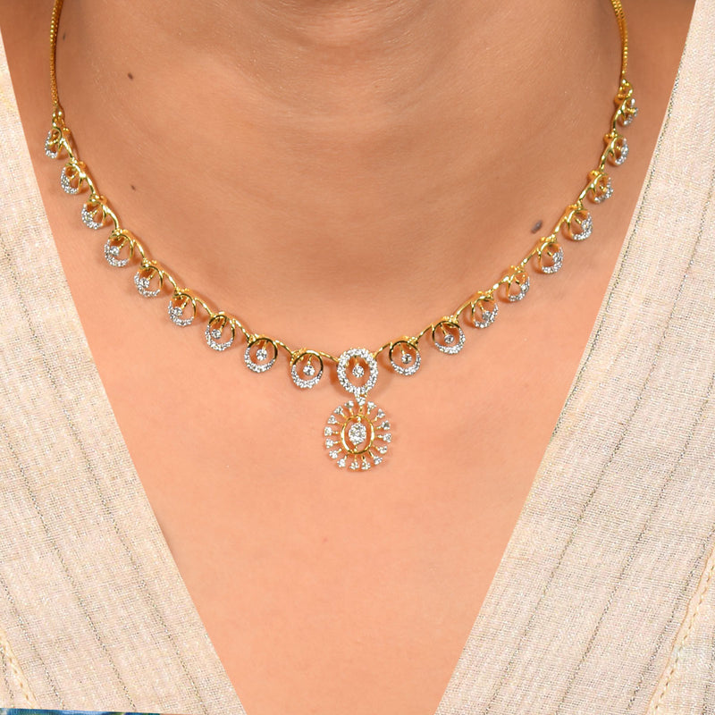 Splendid synergy diamond necklace