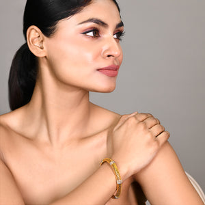 Yellow Gold Jali Pattern Bangle