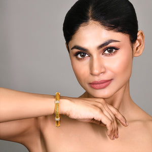 Yellow Gold Jali Pattern Bangle