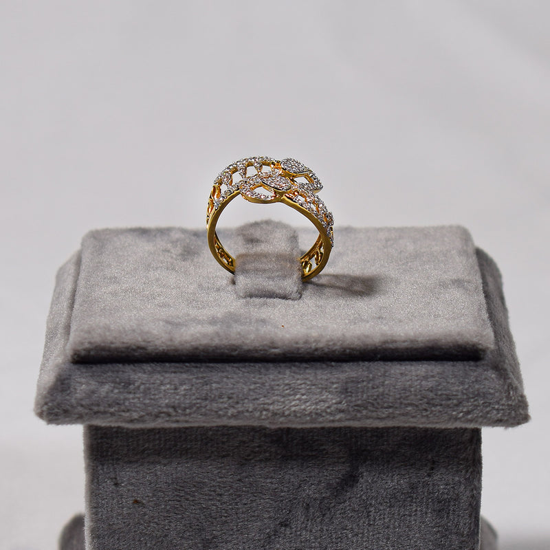 Yellow gold diamond ring with leaf & floral pattern