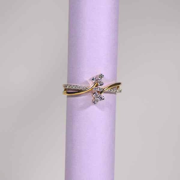 Floral poise diamond ring