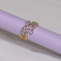 Yellow gold diamond ring with leaf & floral pattern